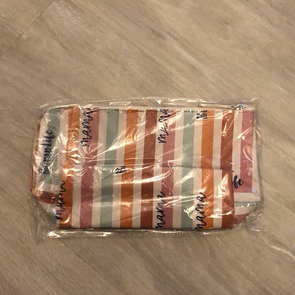 Makeup bag - Picture 1 of 2